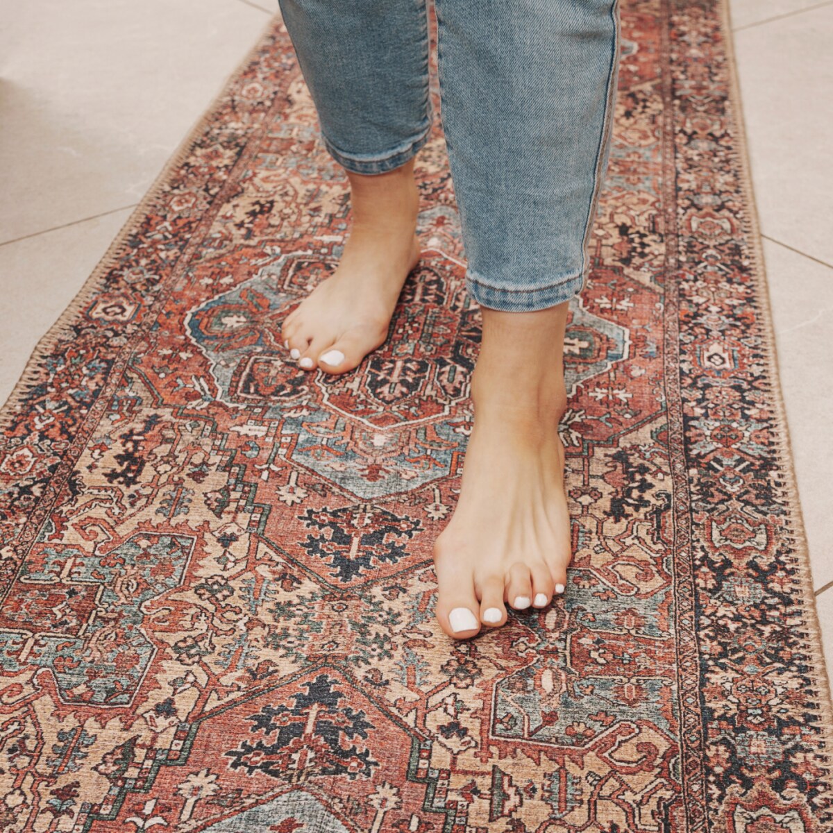 Washable Red Distressed Traditional Rug - Savanna