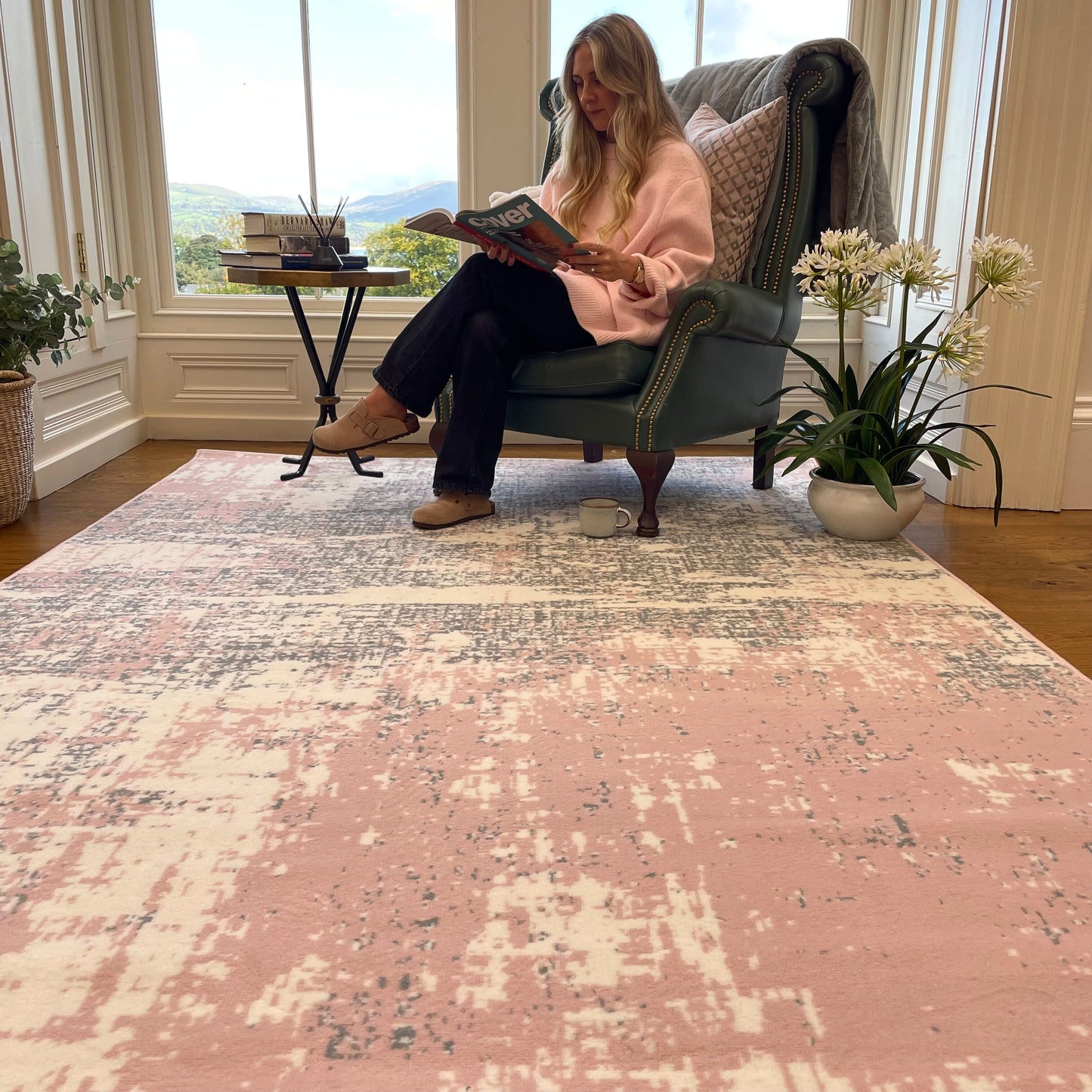 Pink Grey Distressed Worn Look Living Room Rug - Milan