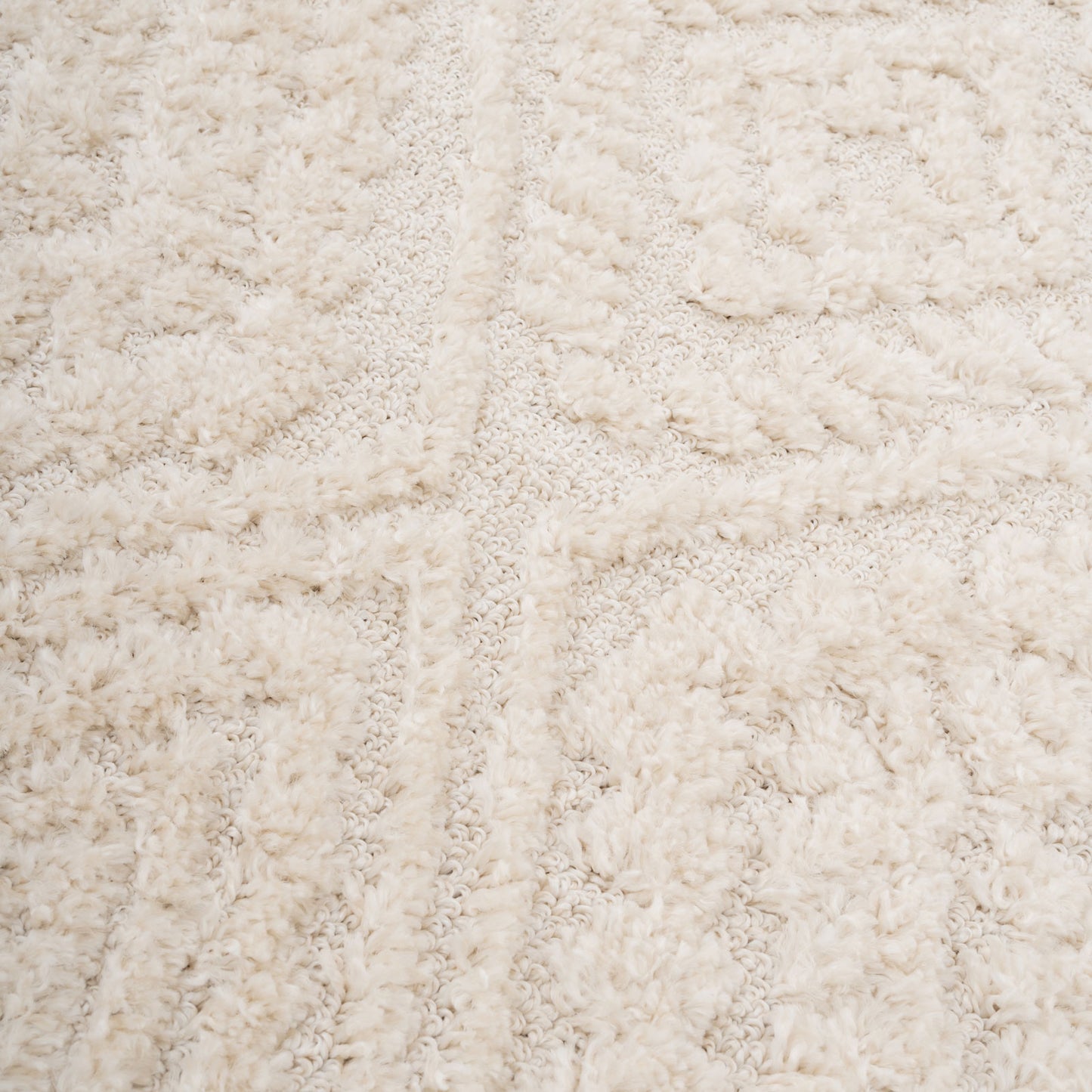 Warm White Tufted Diamond Rug - Elino