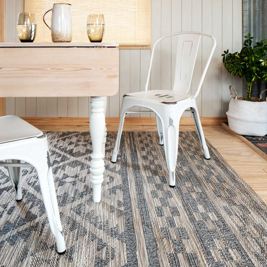 Grey Aztec Textured Flatweave Area Rug